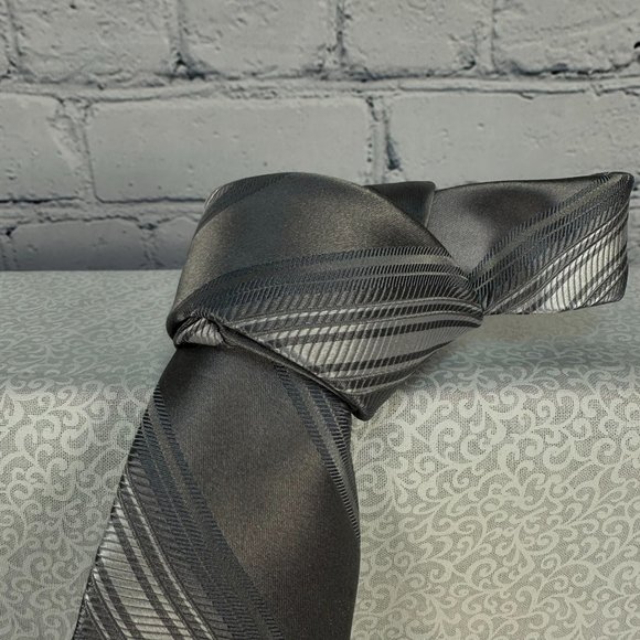 Express 100%‎ Silk Light Grays/Silver Colors Striped Repp Tie, 3 1/4 Inch Wide - Picture 3 of 7